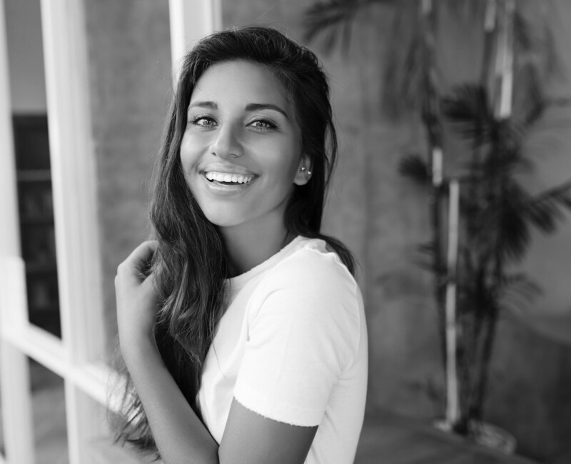 Refined Veneers That Look and Feel Natural: Key Benefits 